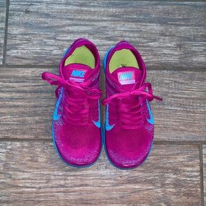 Nike Free 4.0 Flyknit Sneakers